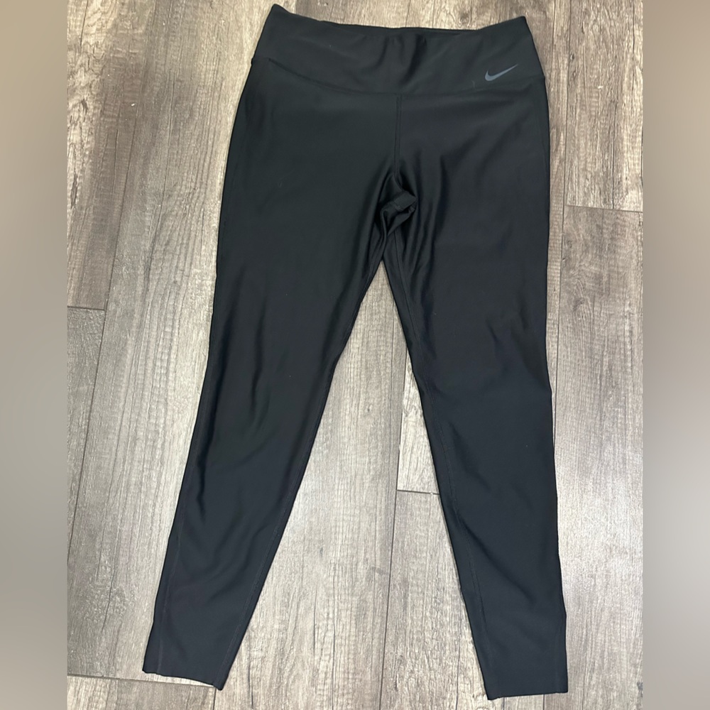 Nike - Black Dri-Fit Leggings - Size L